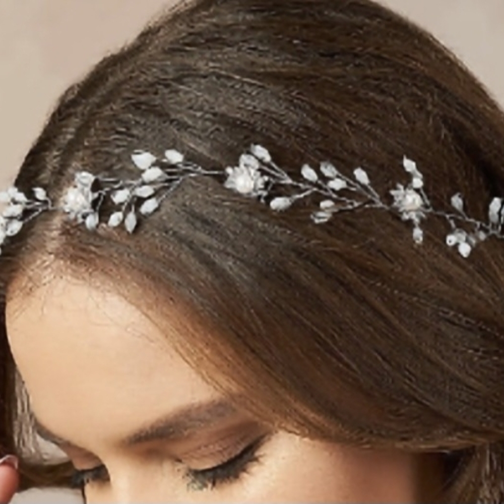 Azazie Elegant Silver Floral Hair Accessory